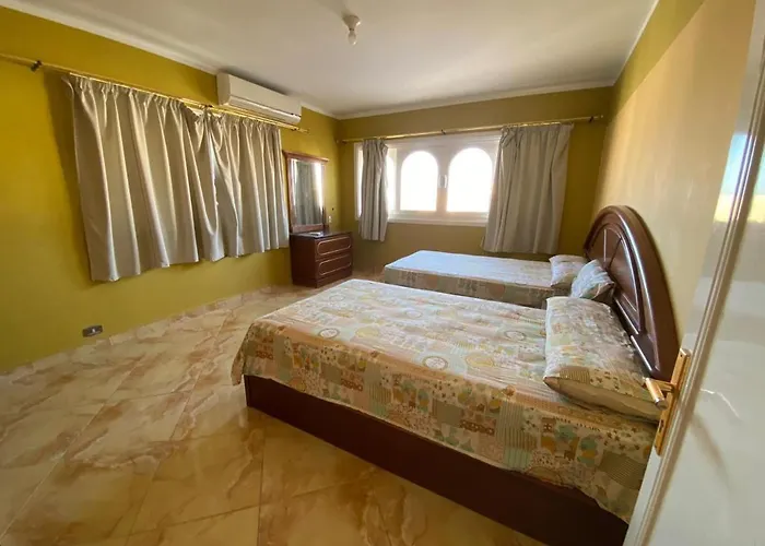 Al Crown Apartman *